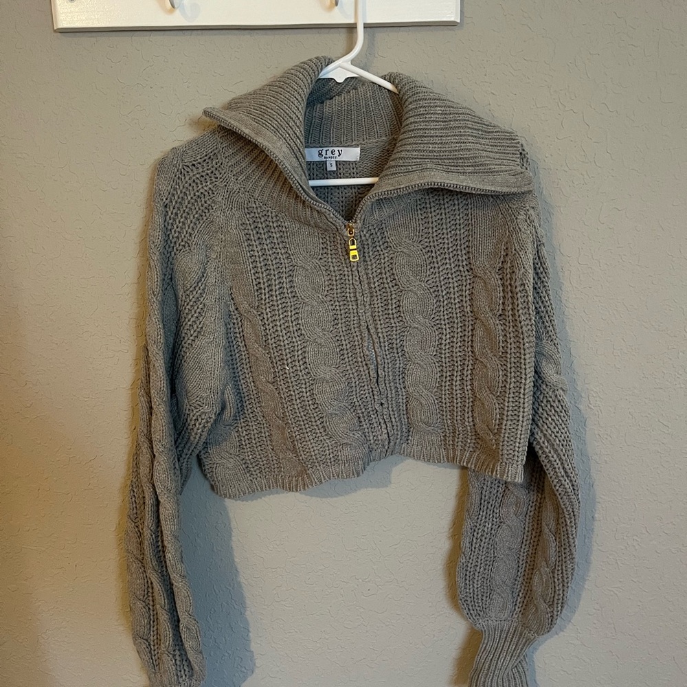 Women's Gray Cable Knit Sweater